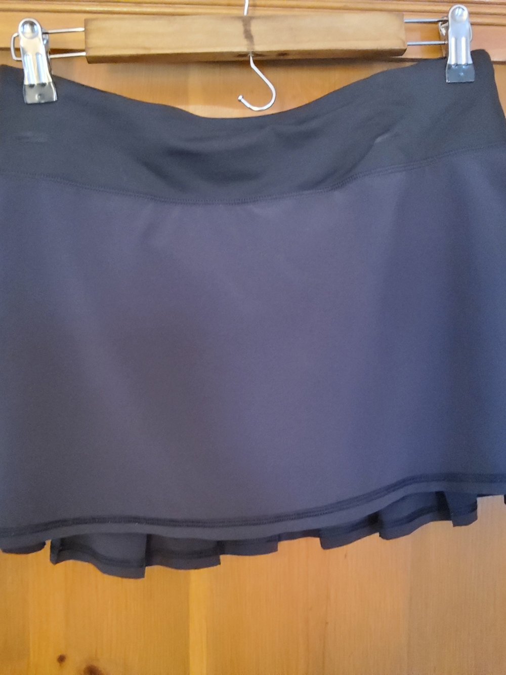 Lululemon Run Pace Setter Skirt Size 6 EUC
